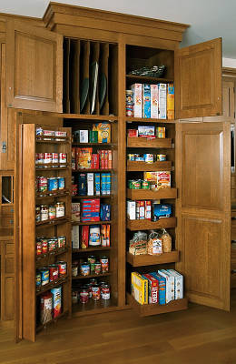 Custom Pantry 1